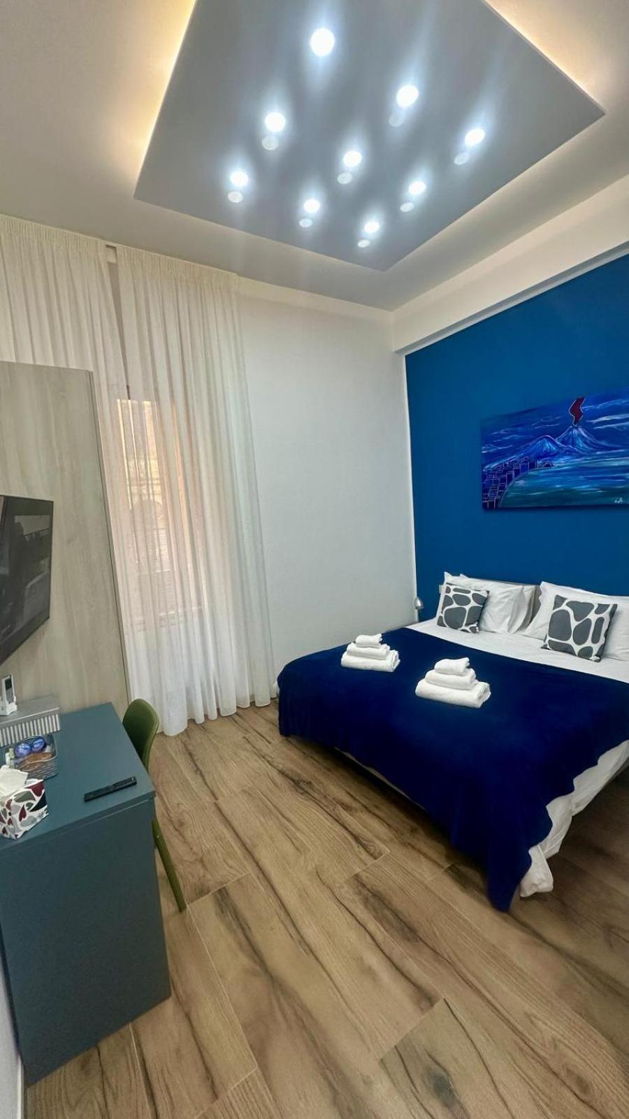 Bed & Breakfast And Naples